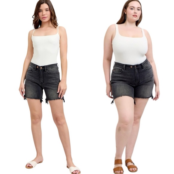 Judy Blue High Rise Bermuda Shorts Black Wash Frayed Hem Denim NWT - Picture 6 of 11